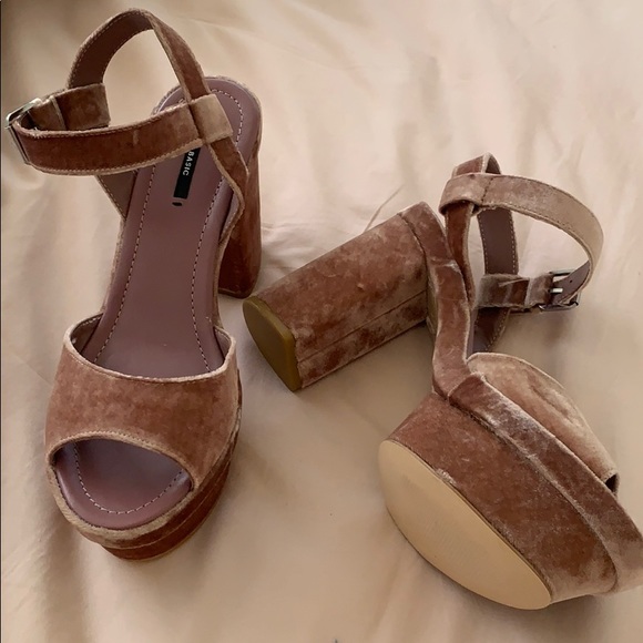 Zara Shoes - Zara Velvet Platform Sandals Zara Shoes - Zara Velvet Platform Sandals